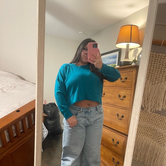Teal Cropped Sweater - Picture 1 of 4